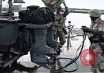 Standbild United States Coast Guard Mechanik Saudi-arabien, 1991, aus Sekunde 43 historischem Filmmaterial Videoclip 65675048333