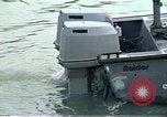 Standbild United States Coast Guard Mechanik Saudi-arabien, 1991, aus Sekunde 60 historischem Filmmaterial Videoclip 65675048333