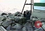 Standbild Harbour Patrol crew Saudi Arabien, 1991, aus Sekunde 13 historischem Filmmaterial Videoclip 65675048335