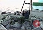 Standbild Harbour Patrol crew Saudi Arabien, 1991, aus Sekunde 14 historischem Filmmaterial Videoclip 65675048335