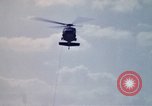 Standbild USA UH 60 Ägypten, 1980, aus Sekunde 5 historischem Filmmaterial Videoclip 65675048341