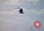 Standbild USA UH 60 Ägypten, 1980, aus Sekunde 22 historischem Filmmaterial Videoclip 65675048341