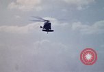 Standbild USA UH 60 Ägypten, 1980, aus Sekunde 29 historischem Filmmaterial Videoclip 65675048341