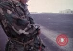 Standbild USA 101st Airborne Division Ägypten, 1980, aus Sekunde 19 historischem Filmmaterial Videoclip 65675048343