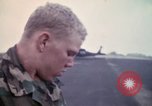 Standbild USA 101st Airborne Division Ägypten, 1980, aus Sekunde 28 historischem Filmmaterial Videoclip 65675048343