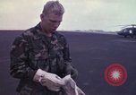 Standbild USA 101st Airborne Division Ägypten, 1980, aus Sekunde 58 historischem Filmmaterial Videoclip 65675048343