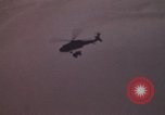 Standbild USA 101st Airborne Division Ägypten, 1980, aus Sekunde 58 historischem Filmmaterial Videoclip 65675048344