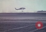Standbild UH 60 Hubschrauber Ägypten, 1980, aus Sekunde 19 historischem Filmmaterial Videoclip 65675048345