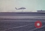 Standbild UH 60 Hubschrauber Ägypten, 1980, aus Sekunde 20 historischem Filmmaterial Videoclip 65675048345