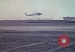 Standbild UH 60 Hubschrauber Ägypten, 1980, aus Sekunde 21 historischem Filmmaterial Videoclip 65675048345