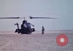Standbild UH 60 Hubschrauber Ägypten, 1980, aus Sekunde 48 historischem Filmmaterial Videoclip 65675048345