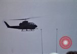 Standbild United States AH 1G Hubschrauber Ägypten, 1980, aus Sekunde 1 historischem Filmmaterial Videoclip 65675048348