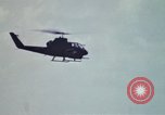 Standbild United States AH 1G Hubschrauber Ägypten, 1980, aus Sekunde 31 historischem Filmmaterial Videoclip 65675048348