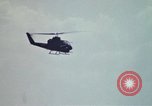 Standbild United States AH 1G Hubschrauber Ägypten, 1980, aus Sekunde 39 historischem Filmmaterial Videoclip 65675048348