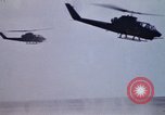 Standbild USA UH 60 Hubschrauber Ägypten, 1980, aus Sekunde 15 historischem Filmmaterial Videoclip 65675048349