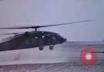 Standbild USA UH 60 Hubschrauber Ägypten, 1980, aus Sekunde 49 historischem Filmmaterial Videoclip 65675048349