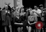 Standbild kollaborierenden Mädchen Menton Frankreich, 1944, aus Sekunde 20 historischem Filmmaterial Videoclip 65675048352