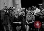 Standbild kollaborierenden Mädchen Menton Frankreich, 1944, aus Sekunde 29 historischem Filmmaterial Videoclip 65675048352