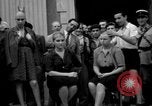 Standbild kollaborierenden Mädchen Menton Frankreich, 1944, aus Sekunde 36 historischem Filmmaterial Videoclip 65675048352