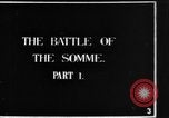 Image des soldats britanniques dans la bataille de la Somme France, 1916, de la seconde 9 séquences d'archives historiques vidéo 65675048355