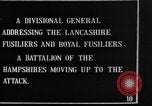 Image général britannique adresses troupes qui entrez la bataille de la Somme France, 1916, de la seconde 6 séquences d'archives historiques vidéo 65675048358