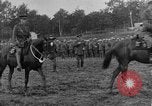 Image général britannique adresses troupes qui entrez la bataille de la Somme France, 1916, de la seconde 23 séquences d'archives historiques vidéo 65675048358