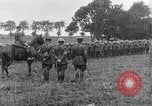 Image général britannique adresses troupes qui entrez la bataille de la Somme France, 1916, de la seconde 29 séquences d'archives historiques vidéo 65675048358
