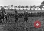 Image général britannique adresses troupes qui entrez la bataille de la Somme France, 1916, de la seconde 35 séquences d'archives historiques vidéo 65675048358