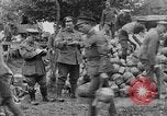 Image Les troupes britanniques employant Plum Pudding mortiers France, 1916, de la seconde 44 séquences d'archives historiques vidéo 65675048360