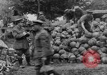 Image Les troupes britanniques employant Plum Pudding mortiers France, 1916, de la seconde 46 séquences d'archives historiques vidéo 65675048360