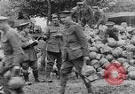 Image Les troupes britanniques employant Plum Pudding mortiers France, 1916, de la seconde 51 séquences d'archives historiques vidéo 65675048360