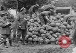 Image Les troupes britanniques employant Plum Pudding mortiers France, 1916, de la seconde 54 séquences d'archives historiques vidéo 65675048360
