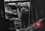Image Les troupes britanniques employant Plum Pudding mortiers France, 1916, de la seconde 57 séquences d'archives historiques vidéo 65675048360