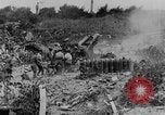 Image British artilleurs tirant un obusier de 92 po France, 1916, de la seconde 21 séquences d'archives historiques vidéo 65675048361
