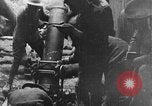 Image tir des soldats britanniques 945 pouce du mortier France, 1916, de la seconde 45 séquences d'archives historiques vidéo 65675048364