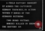 Standbild British 18 pounder Batterie Artillerie feuern Frankreich, 1916, aus Sekunde 6 historischem Filmmaterial Videoclip 65675048365