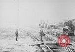 Standbild Holts Traktoren Bewegen von schweren Geschützen Frankreich, 1918, aus Sekunde 56 historischem Filmmaterial Videoclip 65675048370