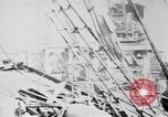 Standbild Krieg liefert entladen von einem Frachter Bordeaux Frankreich, 1918, aus Sekunde 8 historischem Filmmaterial Videoclip 65675048371