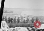 Standbild Krieg liefert entladen von einem Frachter Bordeaux Frankreich, 1918, aus Sekunde 20 historischem Filmmaterial Videoclip 65675048371