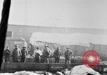 Standbild Krieg liefert entladen von einem Frachter Bordeaux Frankreich, 1918, aus Sekunde 21 historischem Filmmaterial Videoclip 65675048371