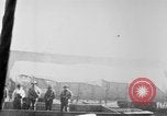 Standbild Krieg liefert entladen von einem Frachter Bordeaux Frankreich, 1918, aus Sekunde 22 historischem Filmmaterial Videoclip 65675048371