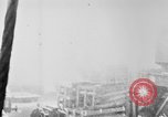 Standbild Krieg liefert entladen von einem Frachter Bordeaux Frankreich, 1918, aus Sekunde 25 historischem Filmmaterial Videoclip 65675048371