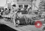 Standbild Holts Traktoren Bordeaux Frankreich, 1918, aus Sekunde 53 historischem Filmmaterial Videoclip 65675048373