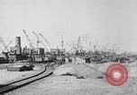Standbild Alliierten militärische Ausrüstung Ankunft am Terminal Frankreich, 1918, aus Sekunde 5 historischem Filmmaterial Videoclip 65675048374