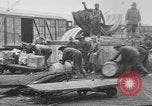 Standbild Alliierten militärische Ausrüstung Ankunft am Terminal Frankreich, 1918, aus Sekunde 62 historischem Filmmaterial Videoclip 65675048374