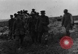 Standbild britischen Lancashires Rückkehr aus der Front Frankreich, 1916, aus Sekunde 19 historischem Filmmaterial Videoclip 65675048375