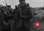 Standbild britischen Lancashires Rückkehr aus der Front Frankreich, 1916, aus Sekunde 24 historischem Filmmaterial Videoclip 65675048375
