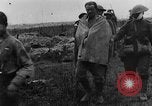 Standbild britischen Lancashires Rückkehr aus der Front Frankreich, 1916, aus Sekunde 34 historischem Filmmaterial Videoclip 65675048375