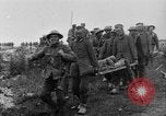 Standbild britischen Lancashires Rückkehr aus der Front Frankreich, 1916, aus Sekunde 55 historischem Filmmaterial Videoclip 65675048375