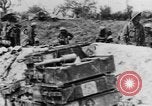 Standbild britischen Manchesters besetzen erfassten deutschen Gräben Mametz Frankreich, 1916, aus Sekunde 22 historischem Filmmaterial Videoclip 65675048378